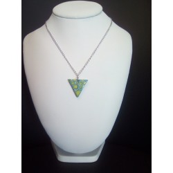 Collier céramique triangle turquoise jaune sur acier inoxydable