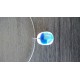 Pendentif bleu et blanc avec effet dichroic en verre fusing création artisanale vendée