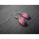 Jolies petites boucles d'oreilles de faïence céramique rose et noir