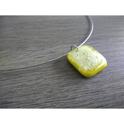 Anised dichroic green pendant with fusing glass reflection, handcrafted vendée creation
