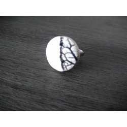 White ring and black print ceramic lace creative vendée