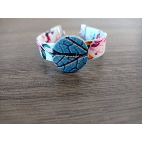Bracelet turquoise bouton faïence artisanale et biais tissus sur acier inoxydable made in france vendée
