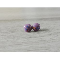 Boucles d'oreilles puce verre fusing violet.