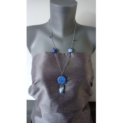 Blue earthenware jumper on anallergic stainless steel