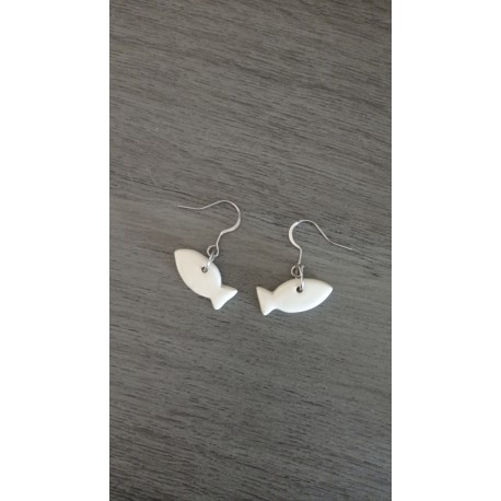 Boucles d'oreilles céramique poissons blanc