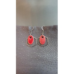 Boucles d'oreilles ovales en céramique rouge et nid d'abeille.