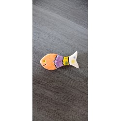 Broche poisson coloré en faïence artisanale sur acier inoxydable made in france vendée