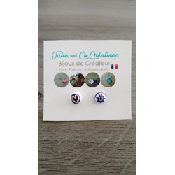 Les insolites : Boucles d'oreilles puce verre fusing millefiori bleu blanc étoile