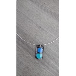 collier de verre fusing noir blanc bleu et turquoise dichroïc