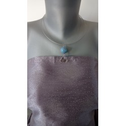 Collier perle bleu violine céramique sur chaine d'acier inoxydable.