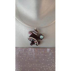 Collier céramique puzzle rose turquoise et noir avec une pointe de blanc