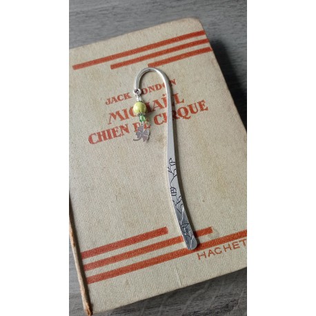 Marque-page vert en céramique et métal argenté trèfle 