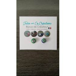 Les insolites : Boucles d'oreilles puce verre fusing millefiori bleues vertes et blanches fleurs