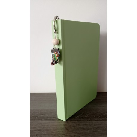 Marque-page vert en céramique, tissus fleuri et métal argenté