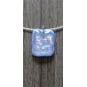Pendentif bleu clair dichroic à reflet en verre fusing création artisanale vendée