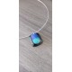collier de verre fusing noir blanc bleu et rose dichroïc
