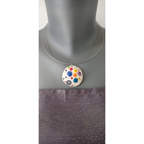 Collier artisanal en céramique multicolore